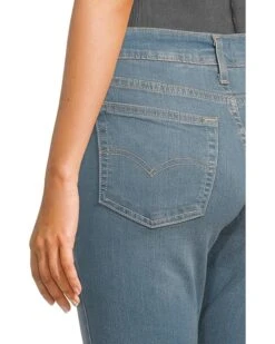 Levi's® Womens 726 High-Rise Flare | Jeans -Llure Shoe 81UfSFocy4L. AC SR736920